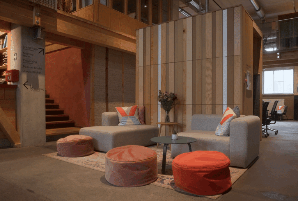 HEIMSPIEL: Lounge im Concular-Headquarter